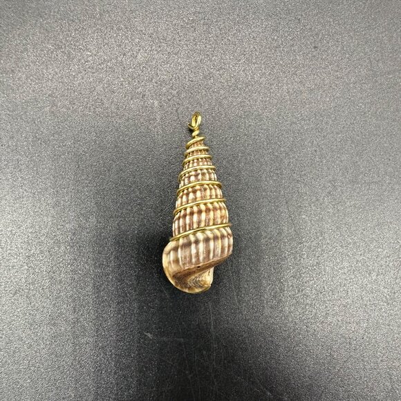 Natural Seashell Pendant Gold Toned Wire Sea Nautical Beach Summer Jewelry - Picture 2 of 7